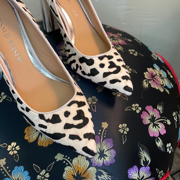 Leopard NWOT Donald Pliner Heels Size 6.5 - Picture 3 of 7